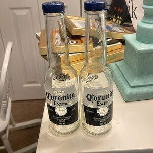 Corona salt and pepper shakers